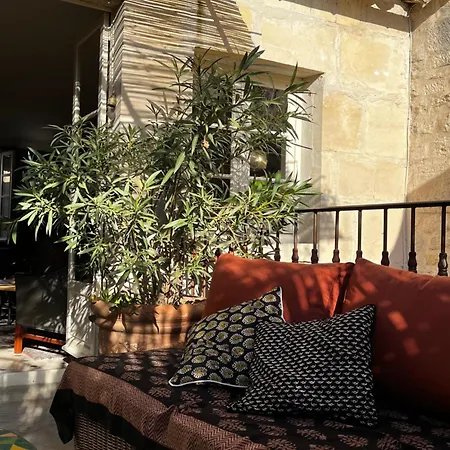 La Maison De Fabienne Bed & Breakfast